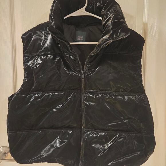 Wild Fable Black Cropped Puffer Vest - Picture 1 of 4